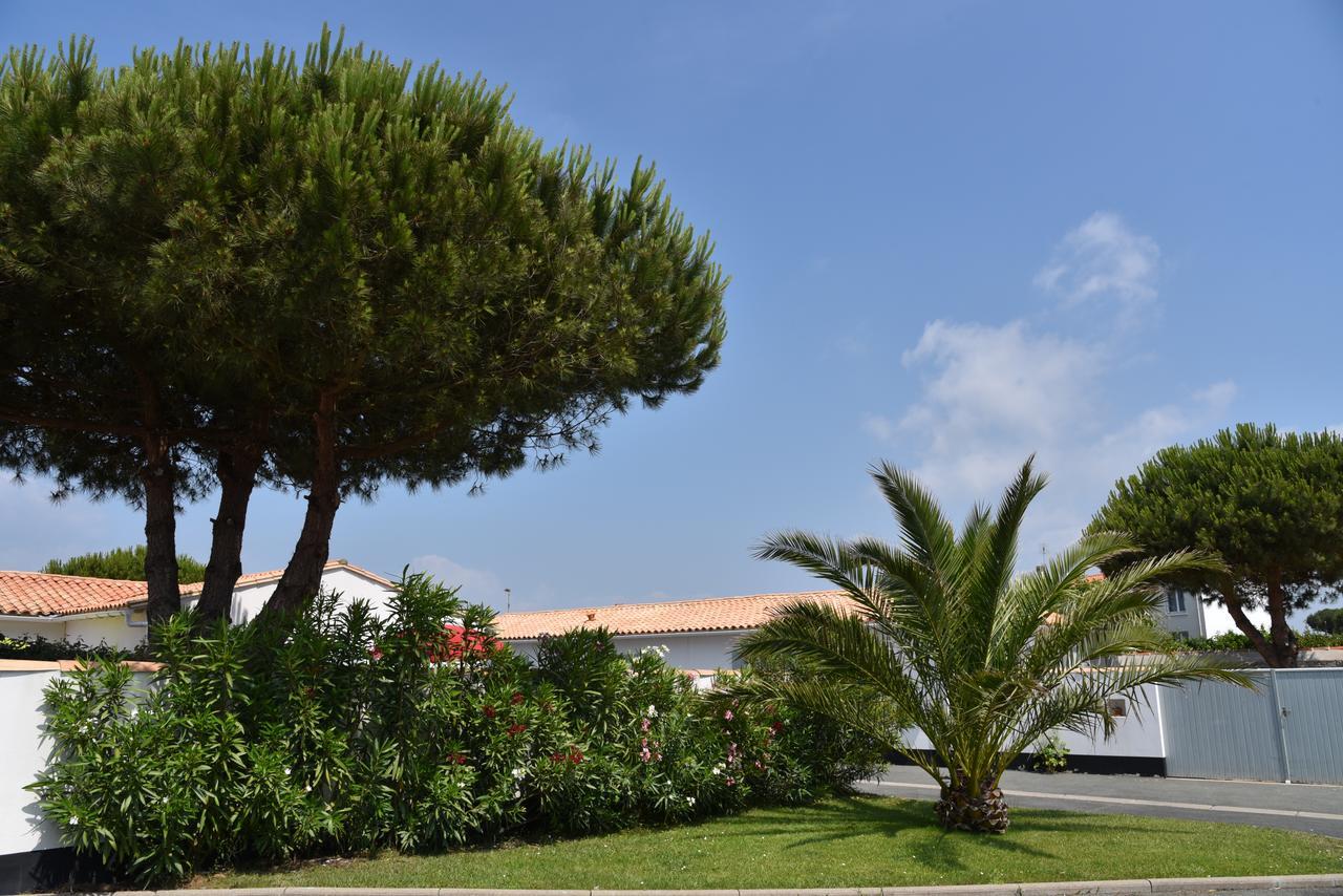 Hotel Jerodel Le Bois-Plage-en-Re Bagian luar foto