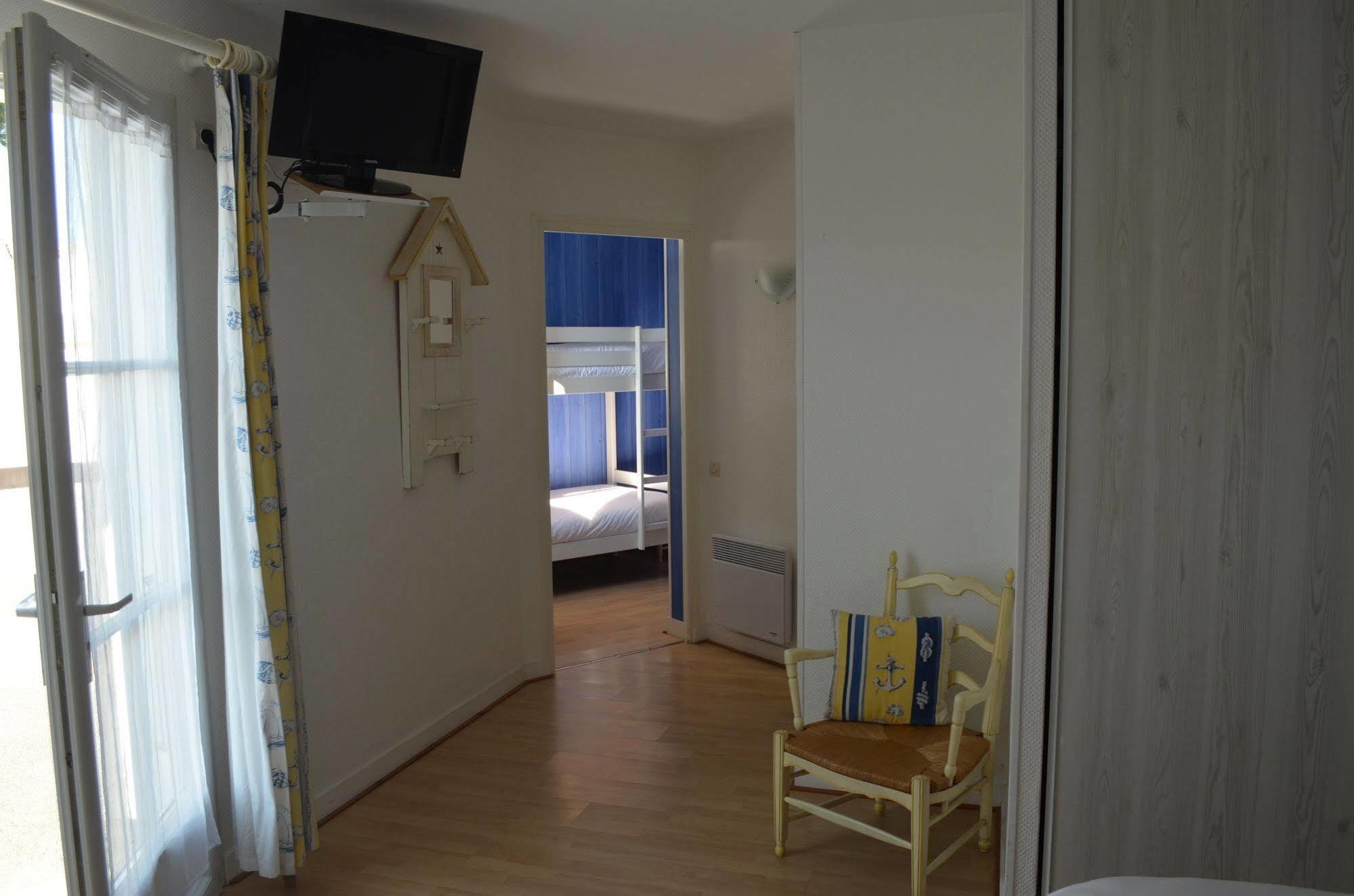 Hotel Jerodel Le Bois-Plage-en-Re Bagian luar foto
