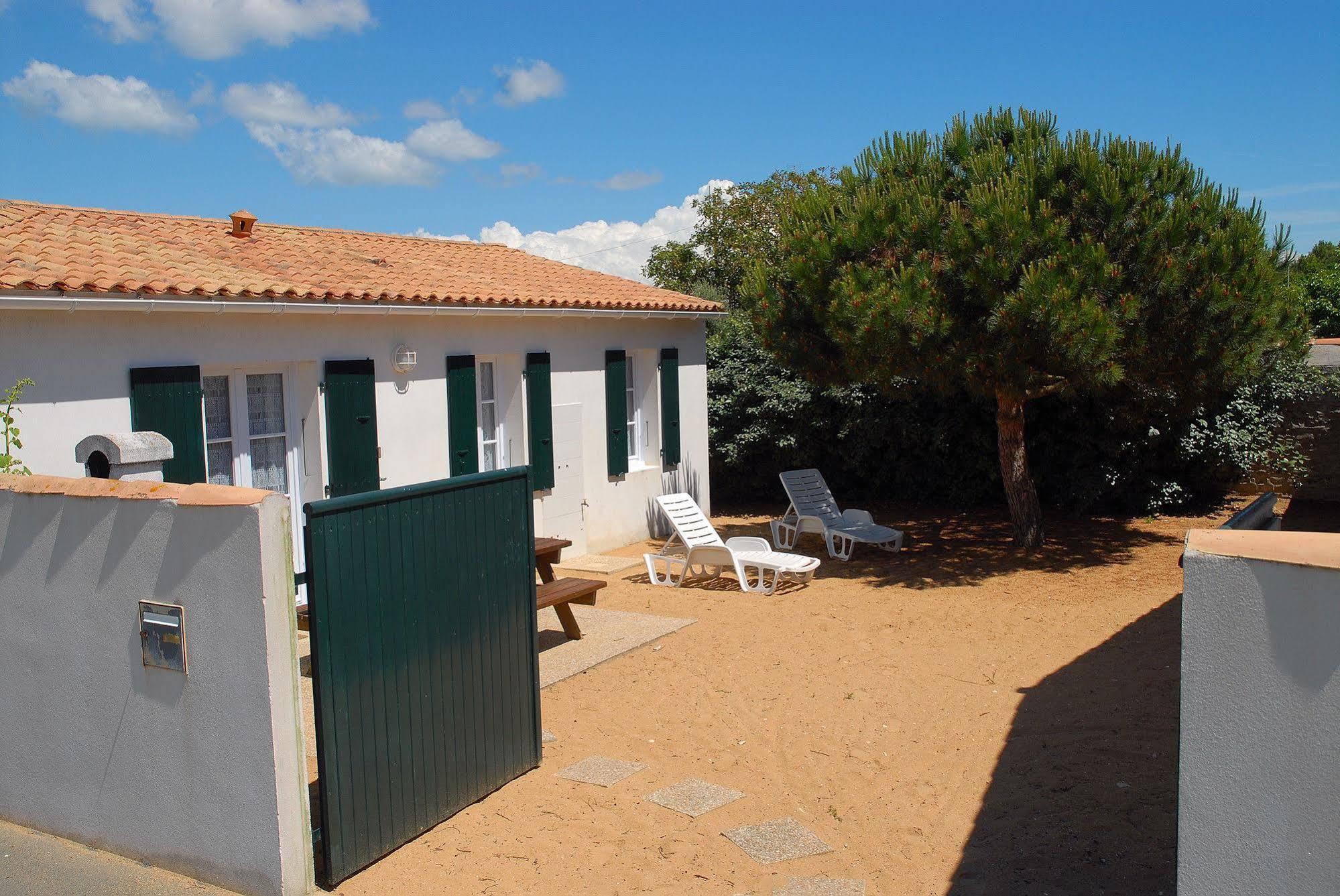 Hotel Jerodel Le Bois-Plage-en-Re Bagian luar foto